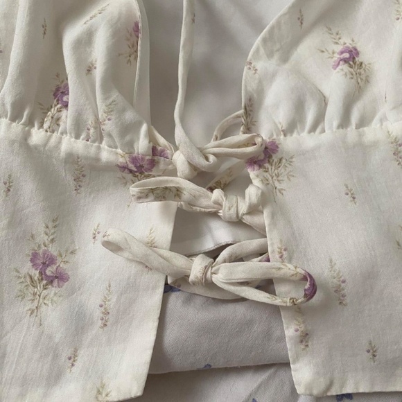 Rosemilk Petite Bebe Tank Top in White Floral - Picture 3 of 7